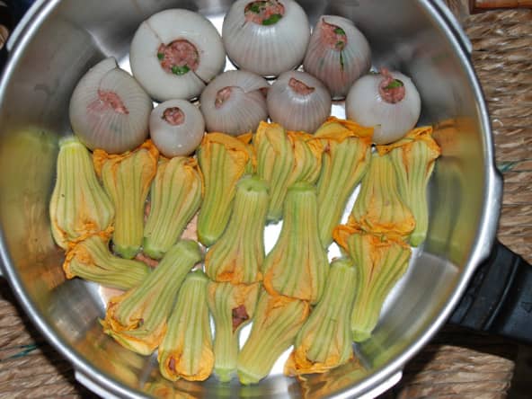 Fleurs de courgettes farcies