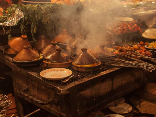 Tajines sur le marché a Marakech