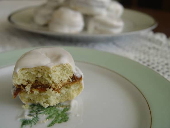Alfajores nappés de chocolat blanc