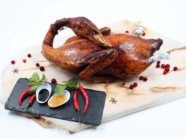 Canard laqué, piment et sauces