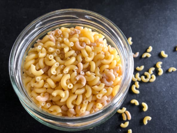 Mélange de coquillettes ordinaires et semi complètes