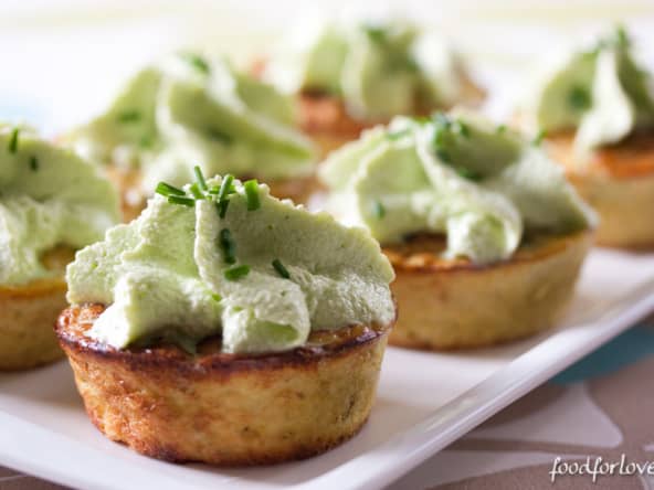 Mini frittata aux pommes de terre et cantal, chantilly salée aux herbes