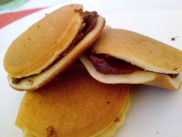 Dorayaki fourrés à la pâte de haricot rouge
