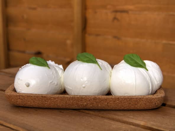 Boules de mozzarella di bufala et basilic