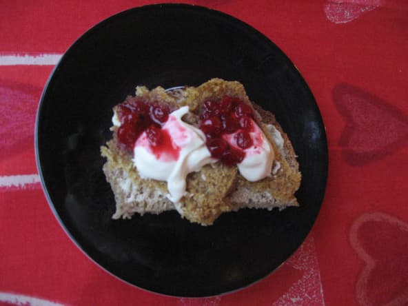 Gammelost crême fraiche et  confiture de Cranberries