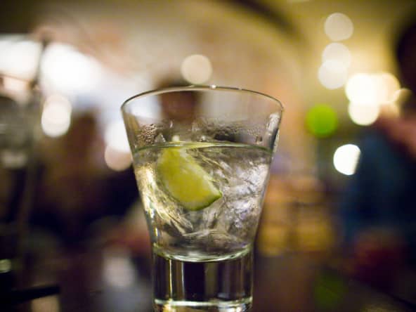 Gin avec rondelle de citron