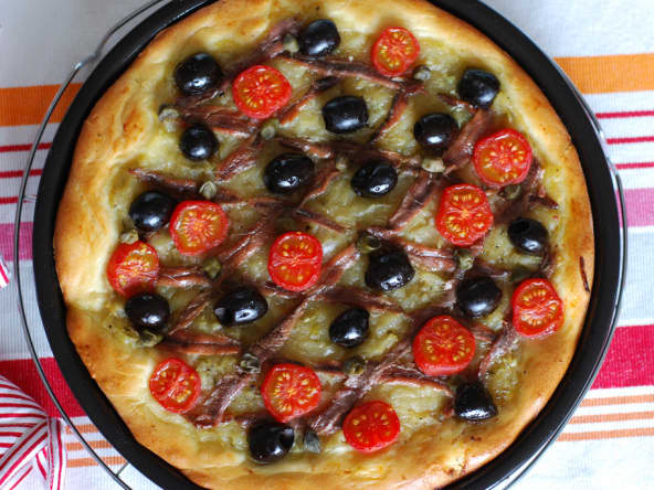 Pissaladière avec tomates cerises