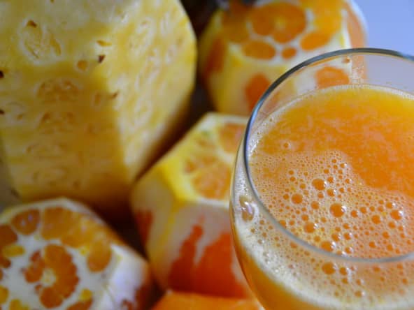 Jus de fruits orange ananas