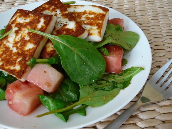 Halloumi, salade et melon.