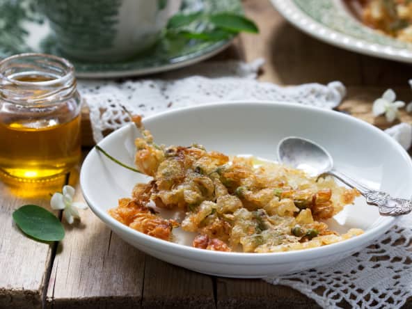 Beignet de fleur d'acacia