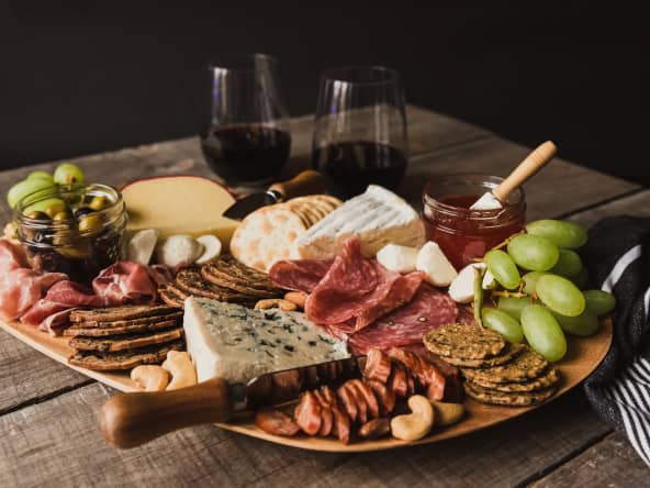 Vin, charcuteries et fromages