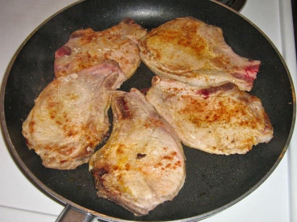 Côtelettes de porc au paprika