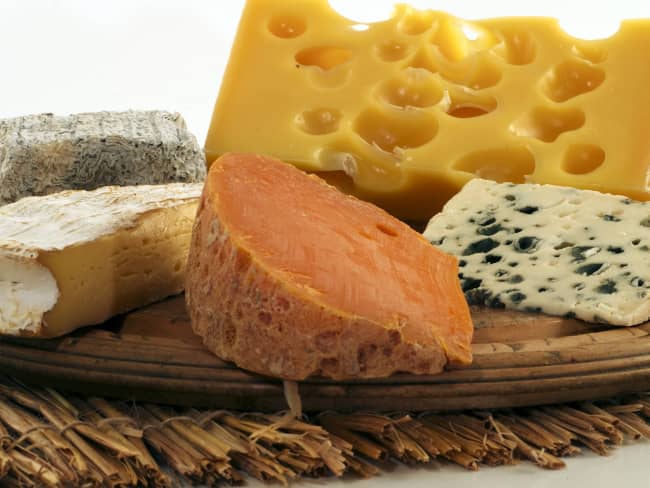 Avez-vous pensé au plateau de fromage et aux vins qui l'accompagne ?