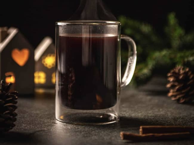 Noël sera chaud ! Quand le vin chaud s'invite dans nos verres mais aussi dans nos assiettes.