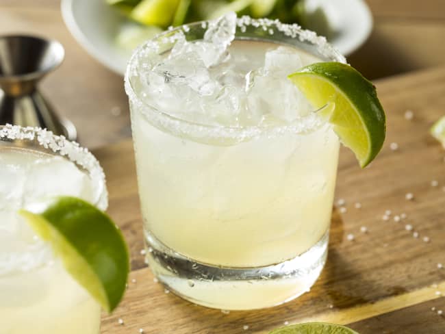 Cocktail dans un verre givré