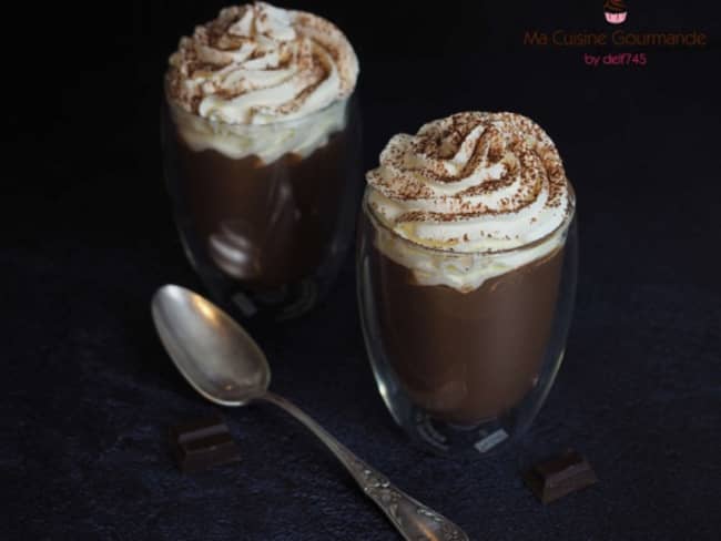 A tasses de chocolat viennois