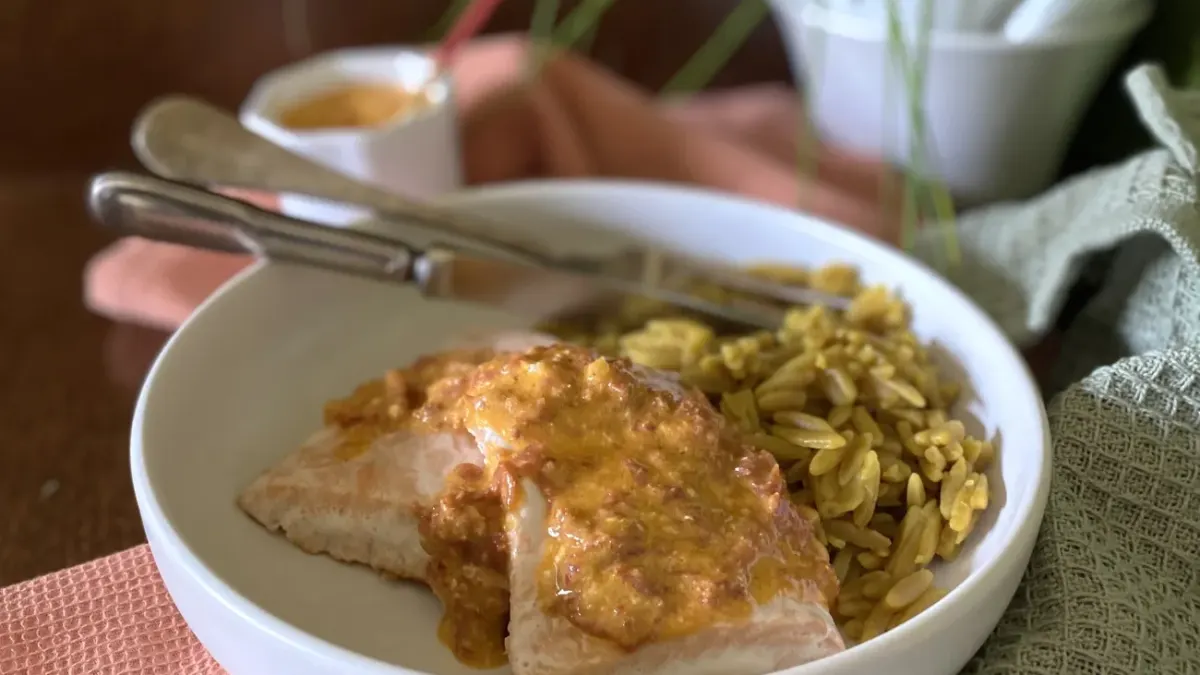 Pavé de saumon, sauce au chorizo