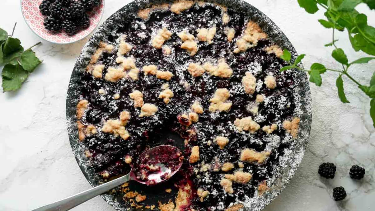 Crumble aux mûres sauvages