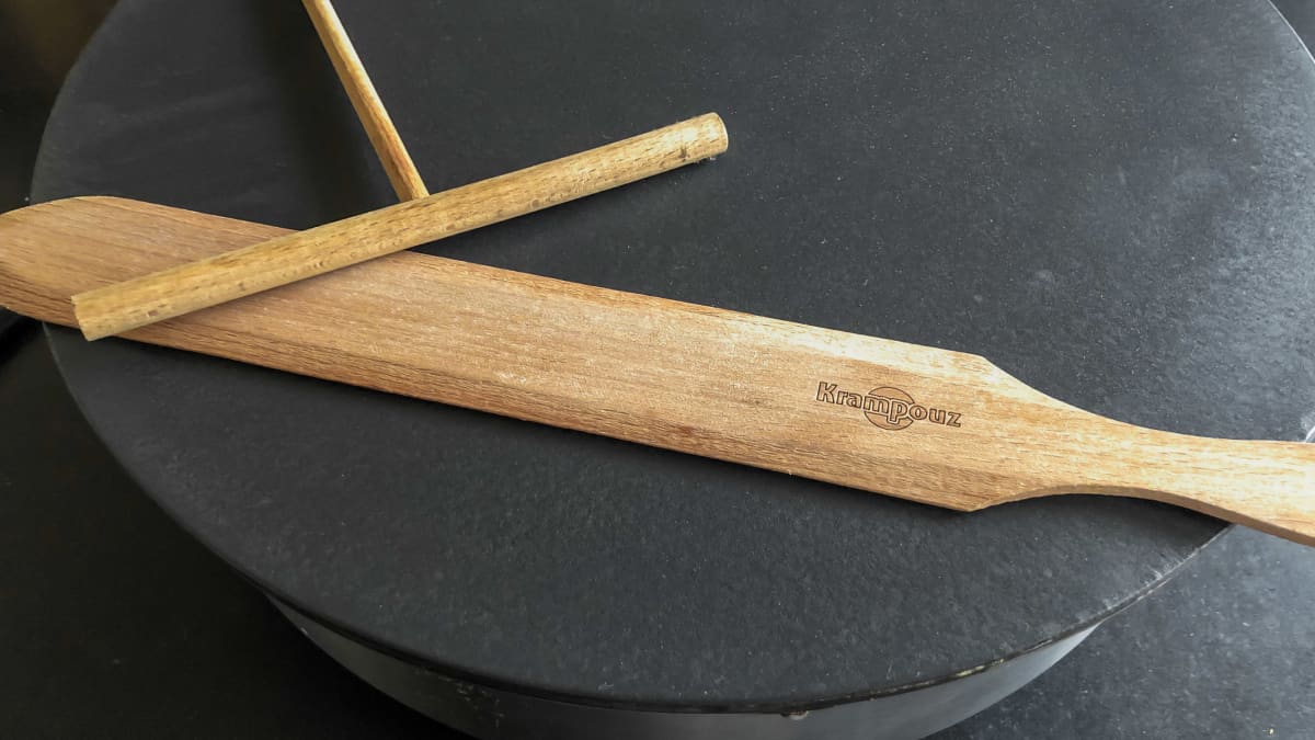 Crêpière électrique Billig Krampouz et rateau rozell