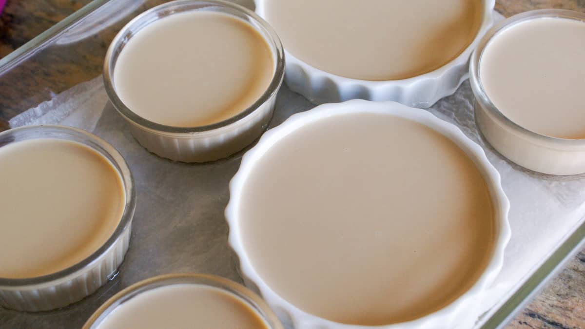 Petits pots de crème.