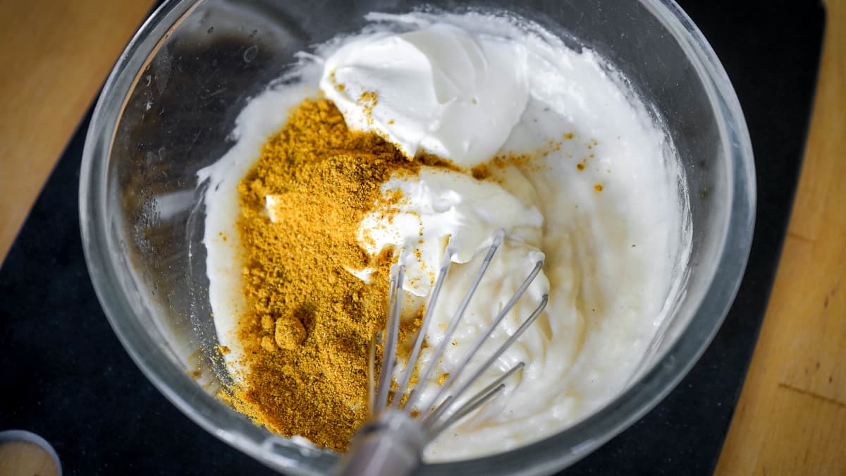 Marinade en cours de préparation