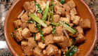 Tofu frit et oignons verts
