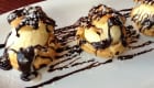 Profiteroles sur assiette