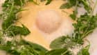 Oeuf parfait et salade de roquette