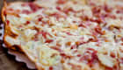 Flammekueche aux oignons et lardons