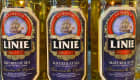 Bouteilles d'aquavit Linie