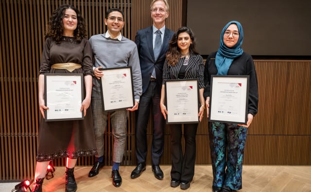 Met haar strijd voor mantelzorgende studenten wint Naznin een ECHO Award