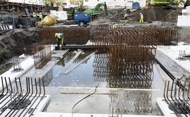 Van vervuilde grond tot vieze luchtjes: de bouw van het Conradhuis gaat lekker