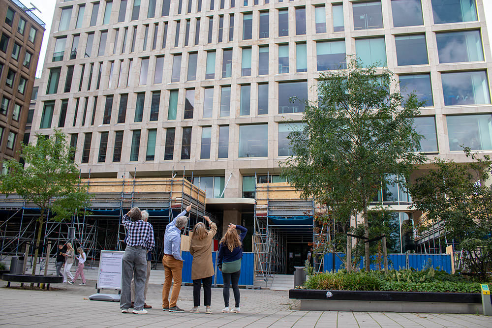 Bouwwerkzaamheden_JMH_amstelcampus Update Amstelcampus: gebouwen nog niet steigervrij, ‘nieuwe beschadigingen’ JMH