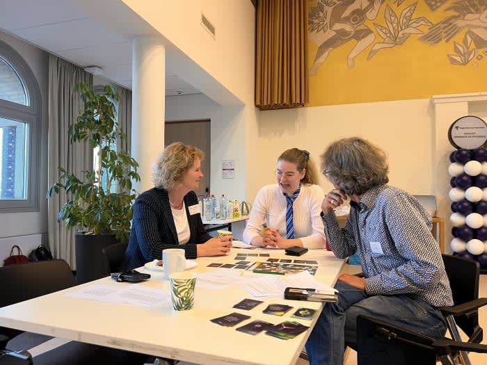 Megagames_links Annemieke van der Mark