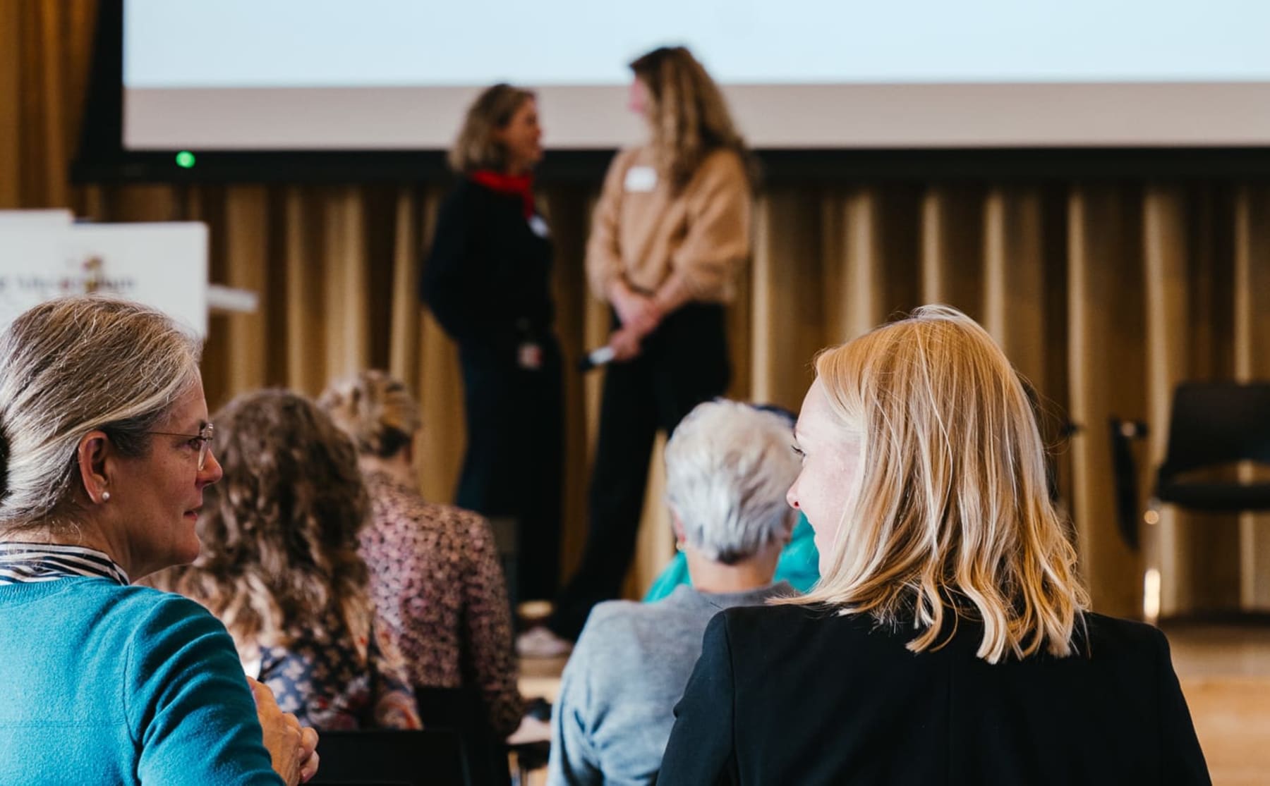 kohnstammhuis zaal publiek keynote HvA belooft vanaf komend studiejaar écht goede begeleiding, voor iedere student