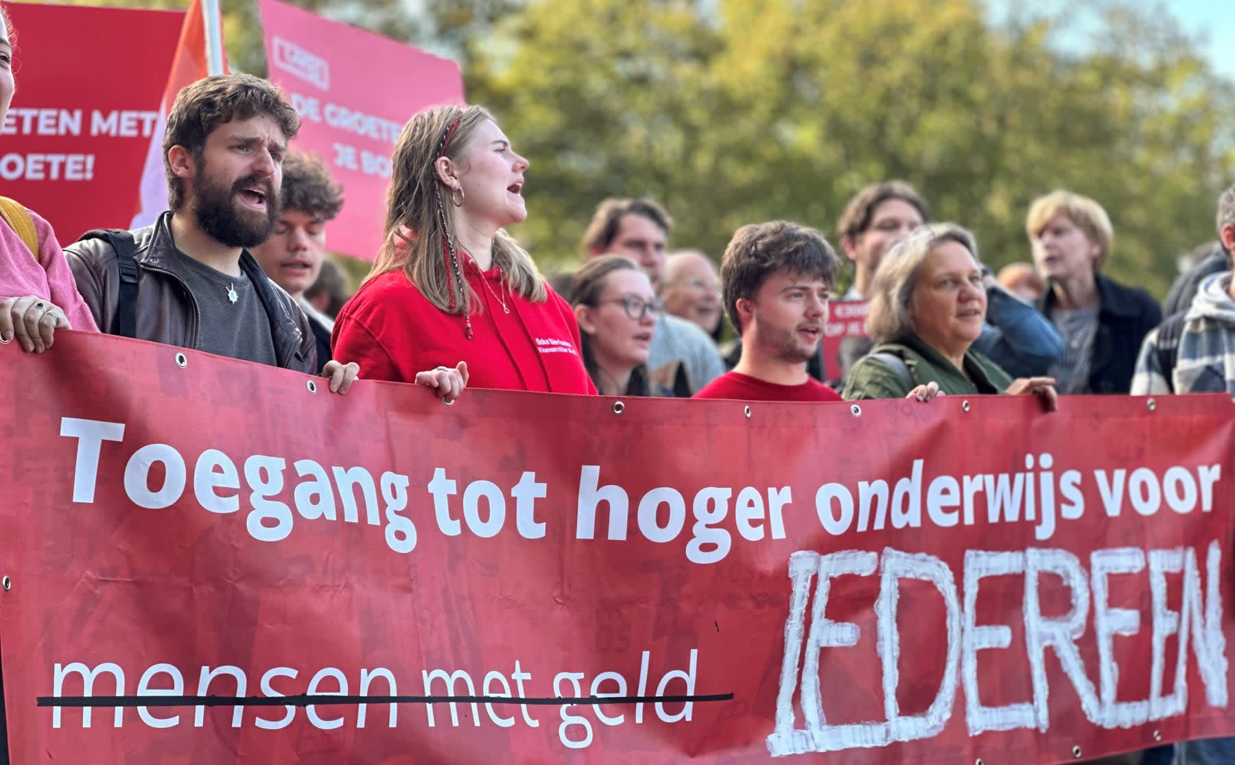 ‘Studenten gaan er zeven procent op achteruit, dat is ongekend en absurd’