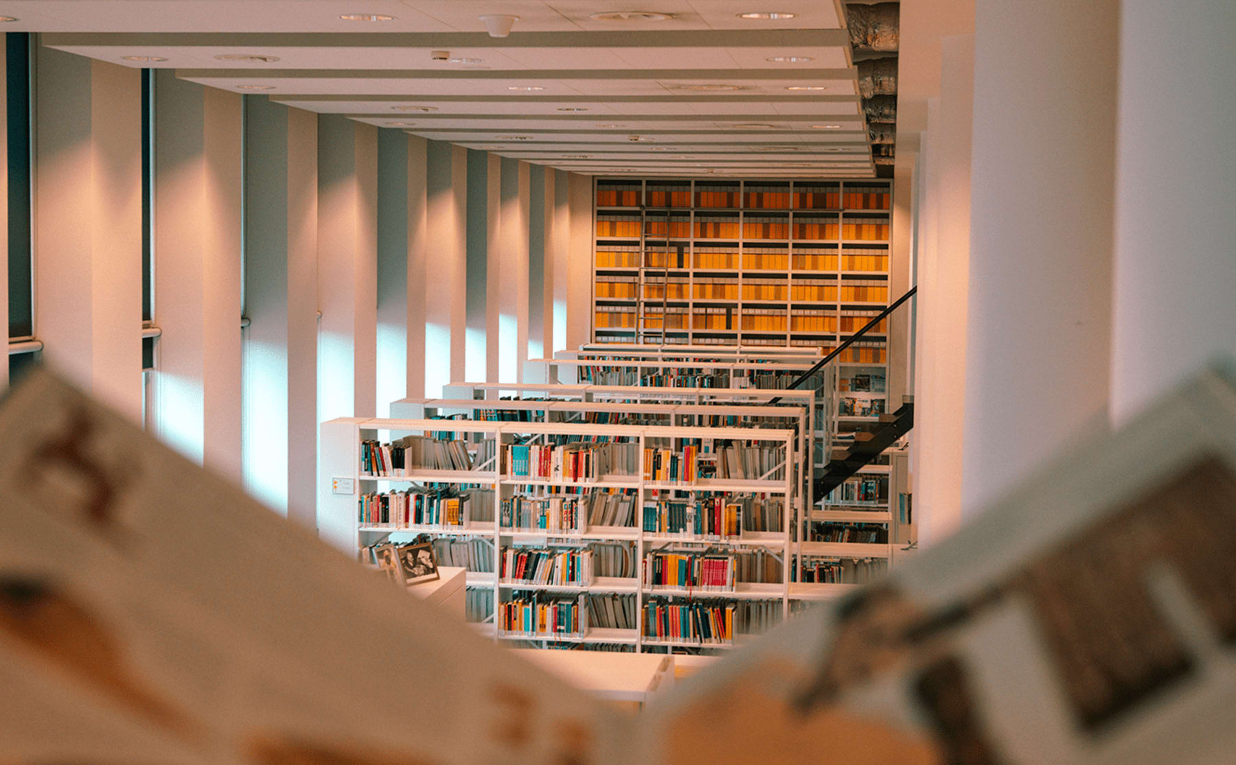 Mening: investeer in een fysieke bibliotheek, maak er een levendige plek van