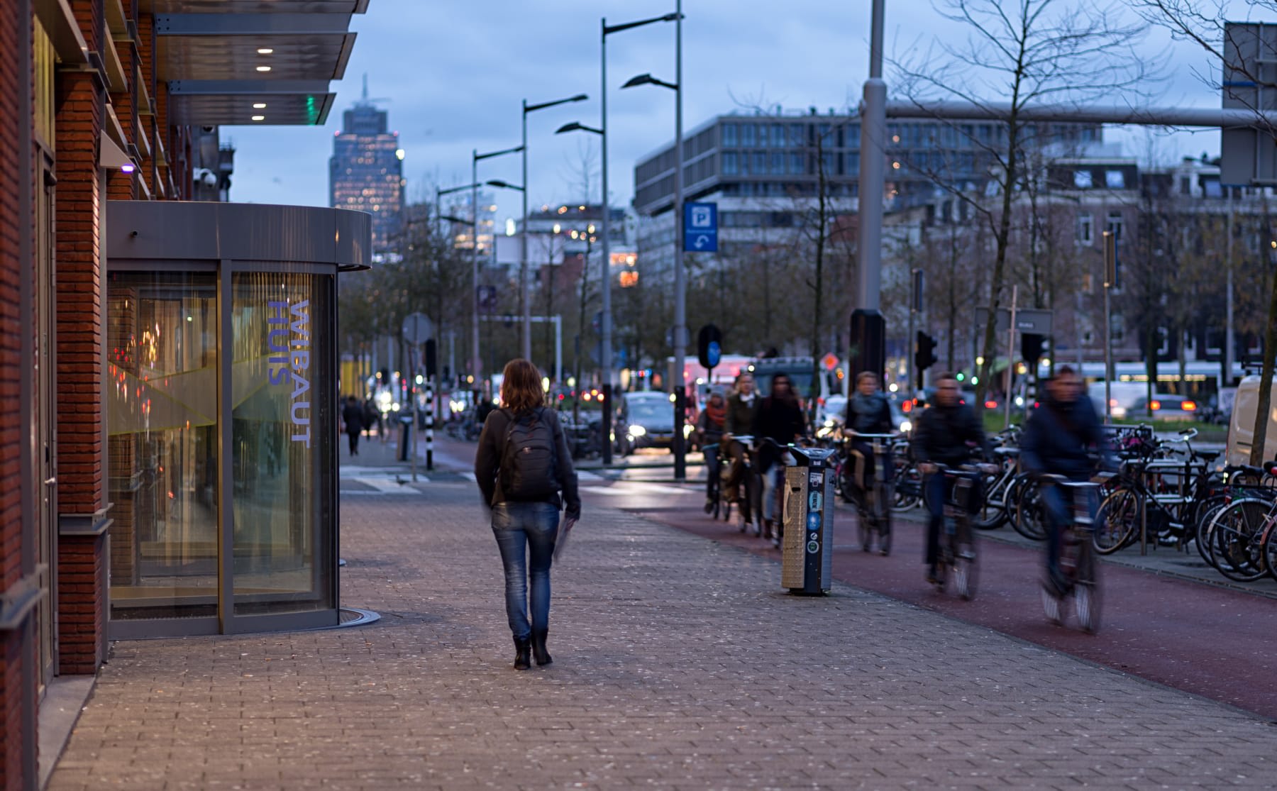 HvA’er tevreden met collega’s, maar minder met werkdruk en visie van hogeschool