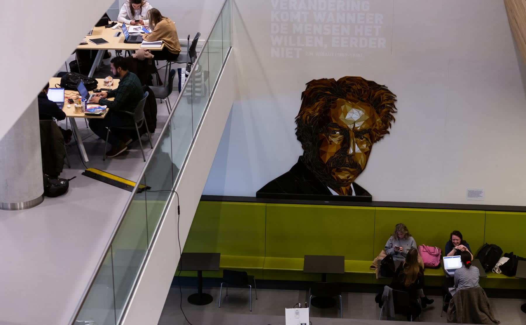 studenten-iets-minder-tevreden-over-hva-bestuur-reageert-teleurgesteld-op-nse-image Studenten iets minder tevreden over HvA, bestuur reageert teleurgesteld op NSE