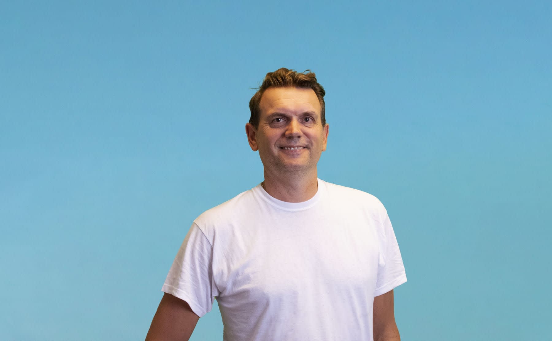 terwijl-ik-wegloop-merk-ik-de-ontroering-van-zijn-geluk-in-mijn-eigen-buik-image ‘Terwijl ik wegloop, merk ik de ontroering van zijn geluk in mijn eigen buik’