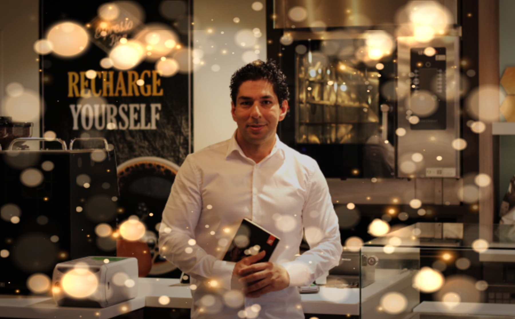 Cateringmedewerker Ehsan schreef dit jaar de beste gedichten van heel Afghanistan