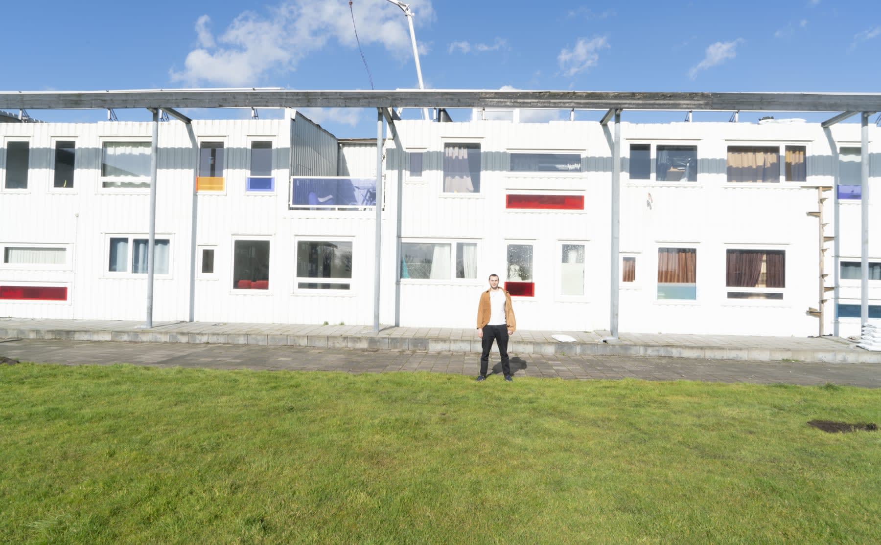 sebas-betaalt-niet-langer-voor-woning-riekerhaven-die-storm-was-de-druppel-image Sebas betaalt niet langer voor woning Riekerhaven: ‘Die storm was de druppel’