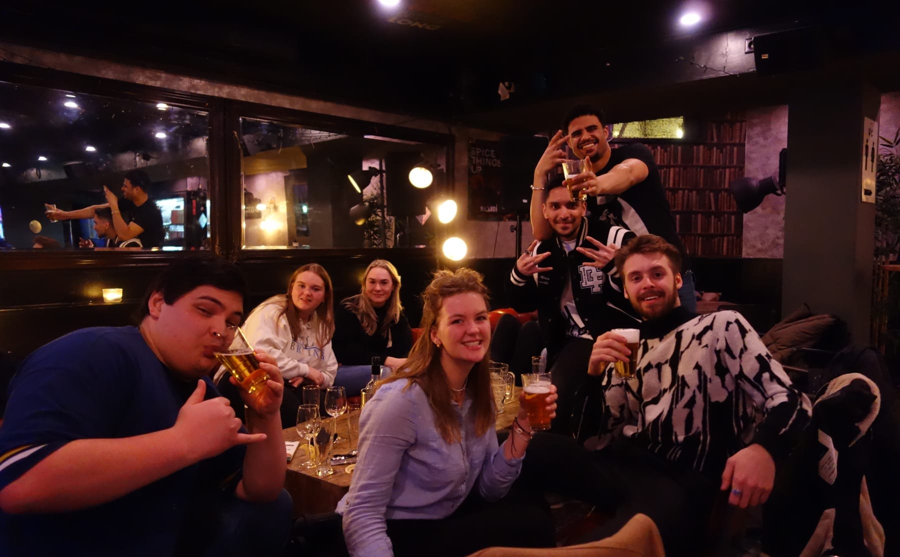 de-doorgeefcamera-ashwin-wil-groeien-als-dj-en-producer-image De doorgeefcamera: Ashwin wil groeien als dj en producer