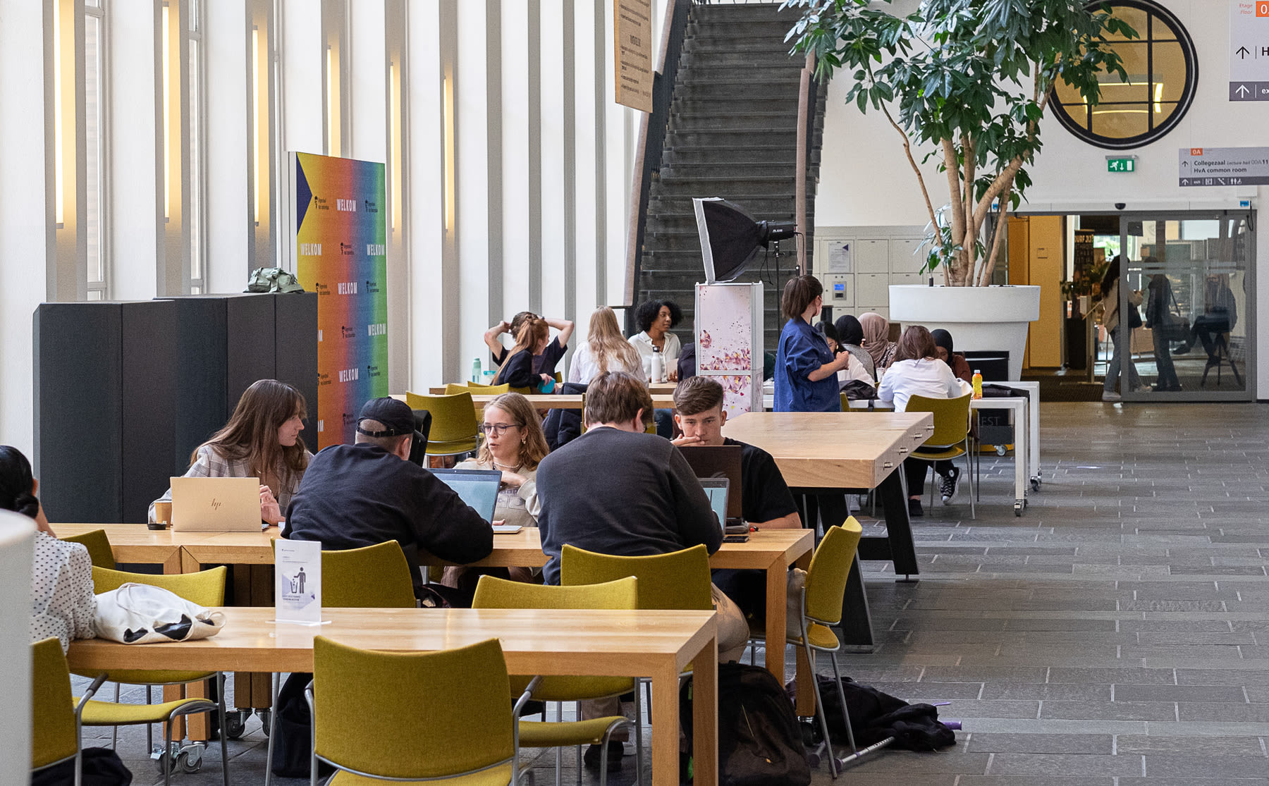 vanaf-maandag-weer-fysiek-onderwijs-voor-alle-studenten-image ‘Vanaf maandag weer fysiek onderwijs voor alle studenten’