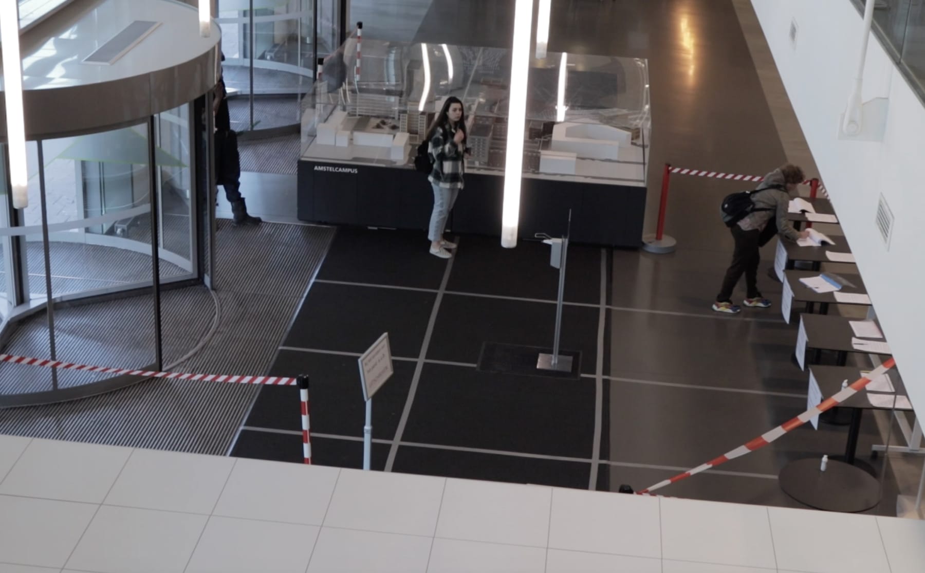 Handhavers mondkapjesplicht op HvA uitgescholden en bedreigd