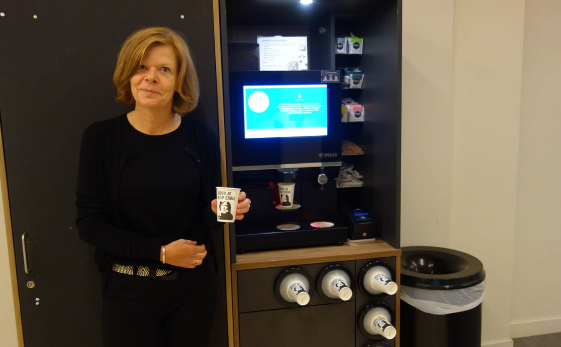 wie-is-toch-die-vrouw-op-onze-papieren-koffiebekers-image Wie is toch die vrouw op onze papieren koffiebekers?