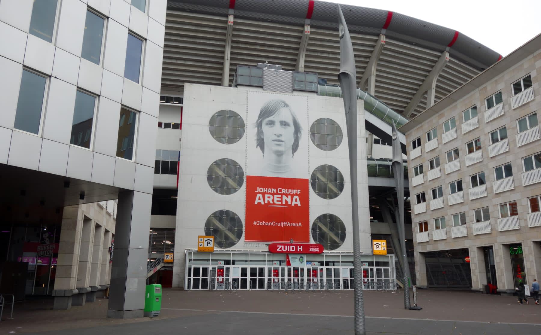 de-doorgeefcamera-als-ajacied-vind-ik-dit-een-prachtig-stadion-image De doorgeefcamera: ‘Als Ajacied vind ik dit een prachtig stadion’