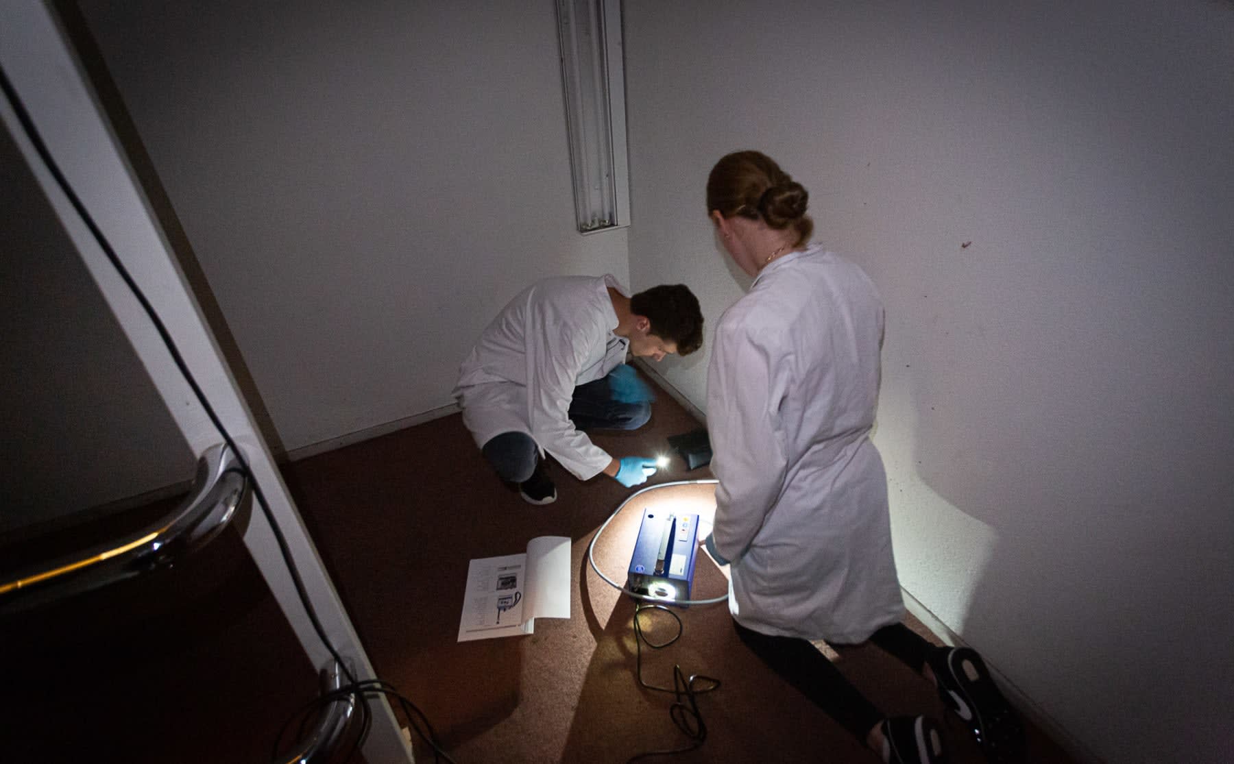 we-hebben-bewijs-jullie-hebben-seks-in-de-leeuwenburg-image We hebben bewijs: jullie hebben seks in de Leeuwenburg