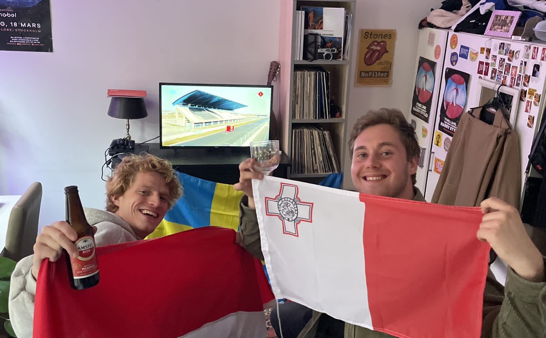 de-doorgeefcamera-mijn-hele-leven-stond-afgelopen-week-in-het-teken-van-het-songfestival-image De doorgeefcamera: ‘Mijn hele leven stond afgelopen week in het teken van het Songfestival’