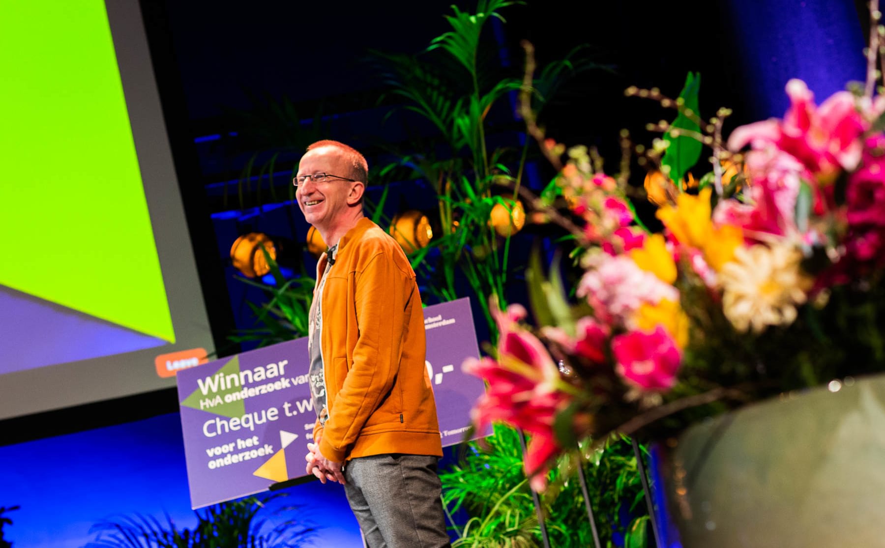 HvA bekroont onderzoek naar slimme laadsystemen op Kennisparade